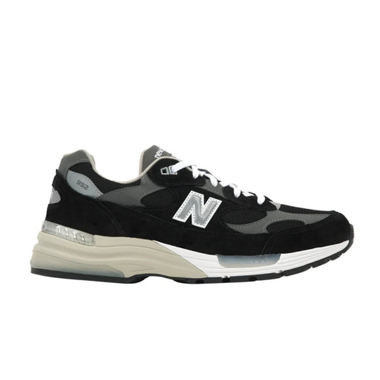 NEW BALANCE 992 블랙