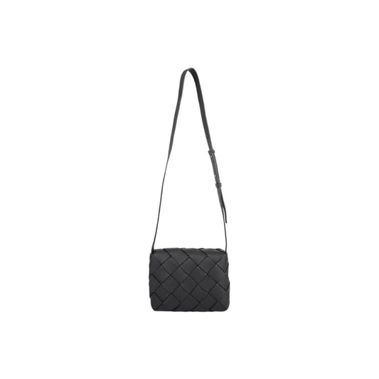 BOTTEGA VENETA 디아고 안트레치아토 레더 크로스백